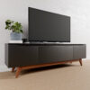 Rack Modelo com Base de Madeira Cor Preto com Madeira Natural Tamanho 180×54 - SOB ENCOMENDA